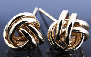 Aretes en oro amarillo