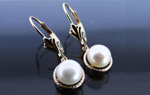 Aretes en oro amarillo
